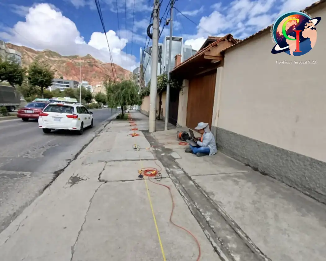 Sísmica de refracción para geotecnia: perfilado del subsuelo y sustrato rocoso